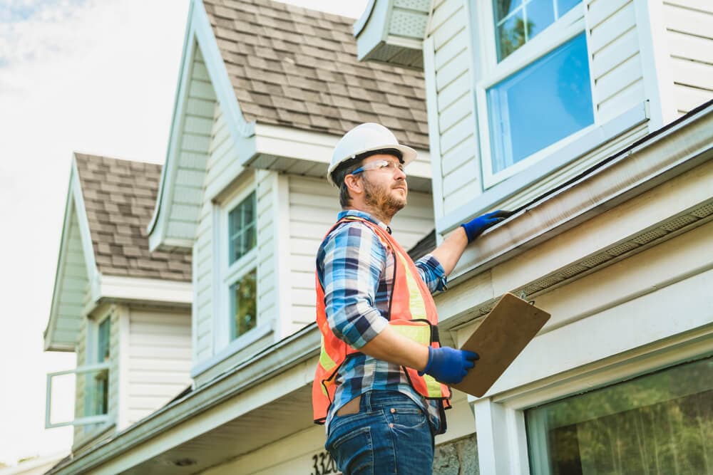 What Exactly Does a Home Inspector Look For?